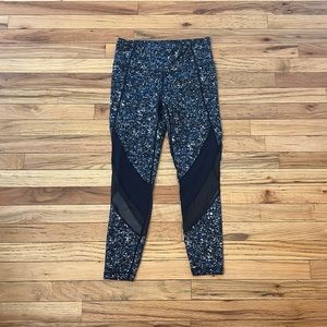 Athleta size small leggings in navy pattern